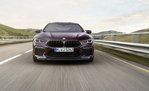 Как и прочие модели от подразделения BMW M GmbH, новинка получила два варианта.