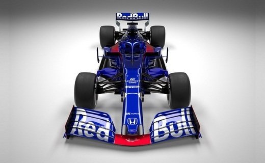 Коллектив из Фаэнцы представил машину 2019 года - STR14